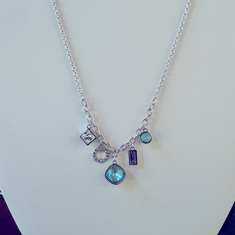 Mood Swing Necklace, used in display only